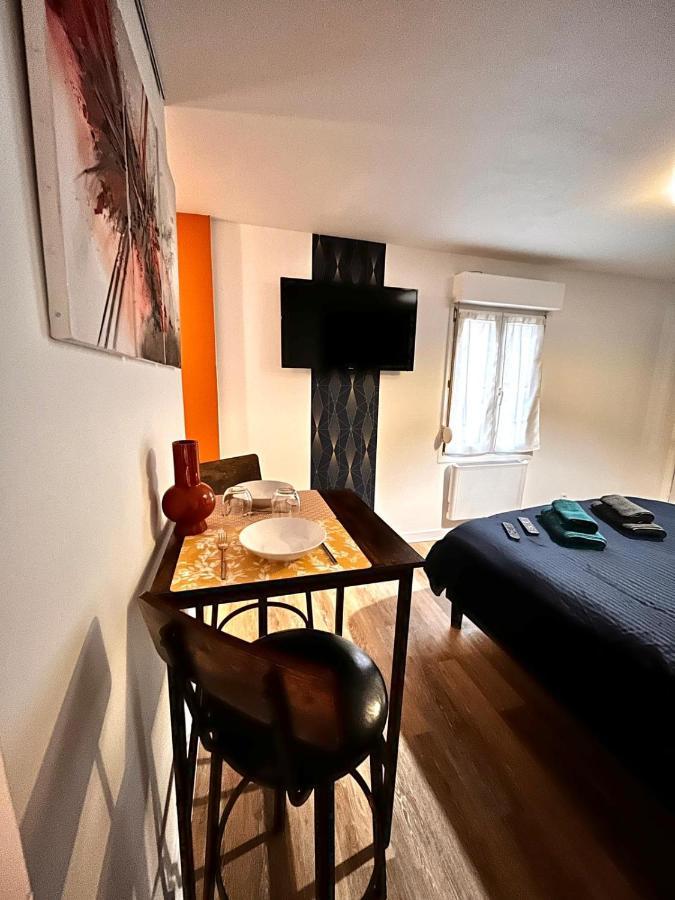 Charmant Studio En Plein Centre Ville De Chartres Διαμέρισμα Εξωτερικό φωτογραφία